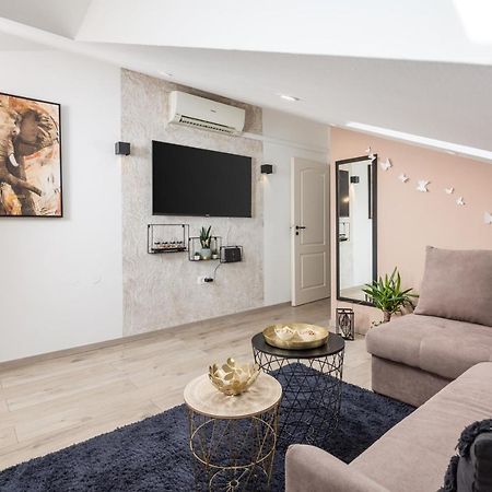 Mucho Mas Apartment Rijeka Exterior photo